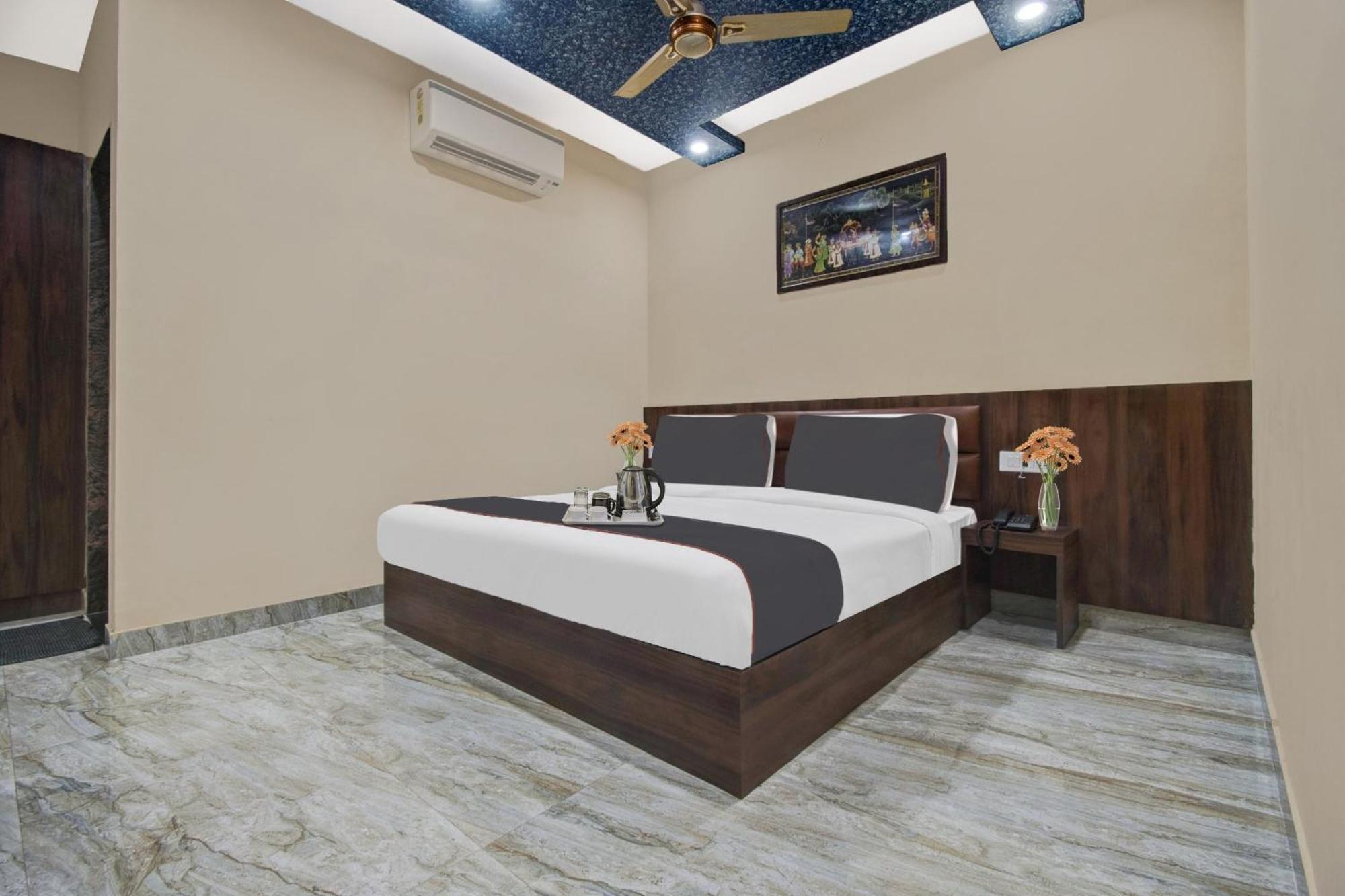 Hotel Ratan Palace By Select ชัยปุระ ภายนอก รูปภาพ